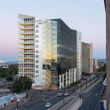 Adelaide Riviera Hotel Exterior photo